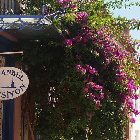 Istanbul Pension Айвалык Экстерьер фото