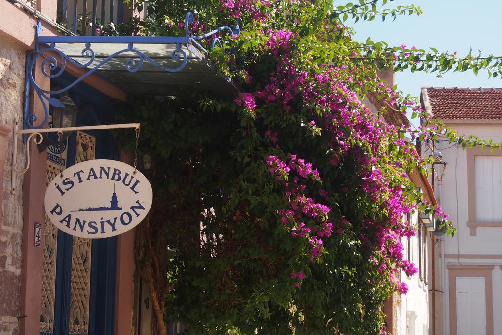 Istanbul Pension Айвалык Экстерьер фото