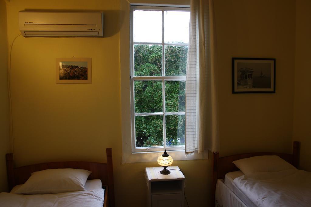 Istanbul Pension Айвалык Номер фото