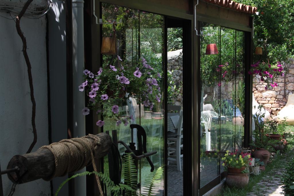 Istanbul Pension Айвалык Экстерьер фото