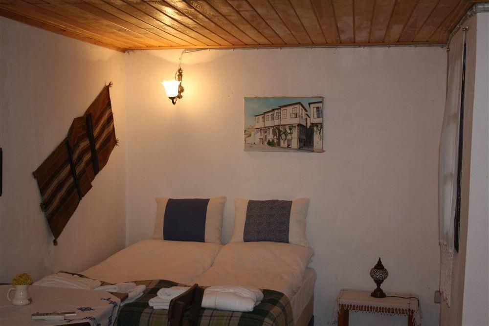 Istanbul Pension Айвалык Экстерьер фото